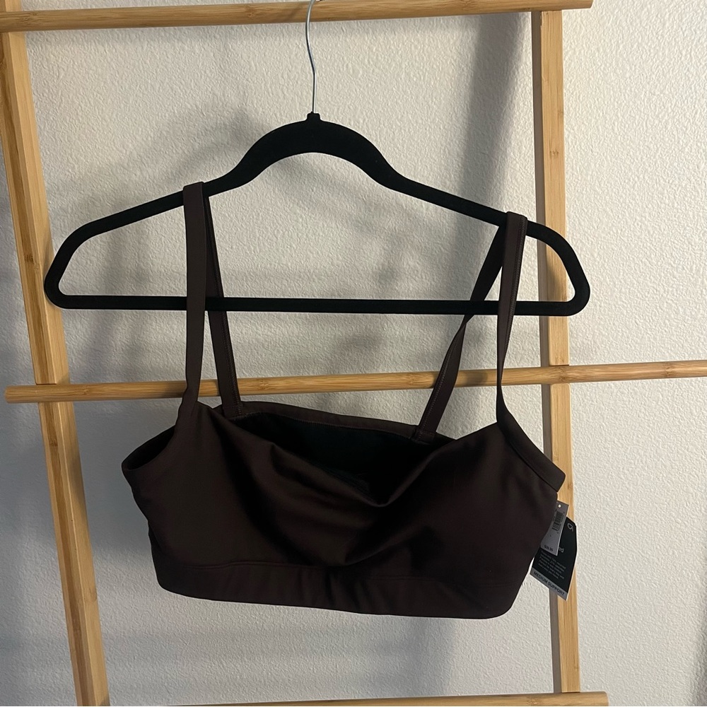 GAP sports bra medium support new with tags size L